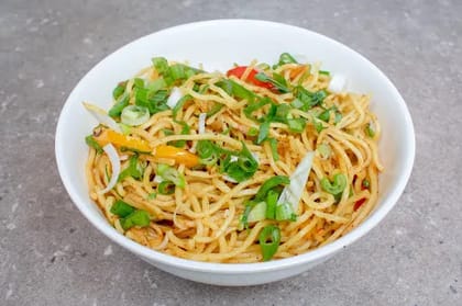 Veg Hakka Noodle