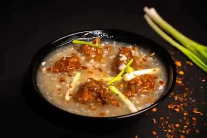 Hot Garlic Chicken White Gravy