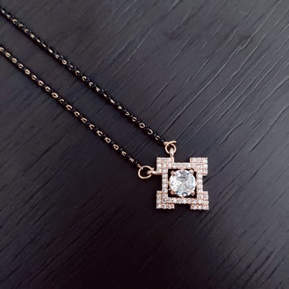 Ephemeral Beauty Mangalsutra-White / Rose Gold