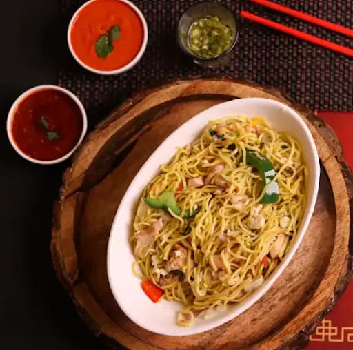 Chicken Hakka Noodles