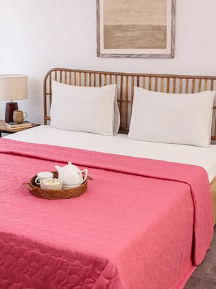 Kaliveli Double Bedcover (Dark Pink)