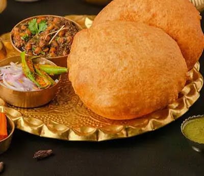 Chole Bhature Full