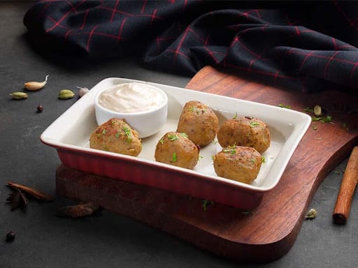 Cheesy Chicken Meatballs (3 Pieces)