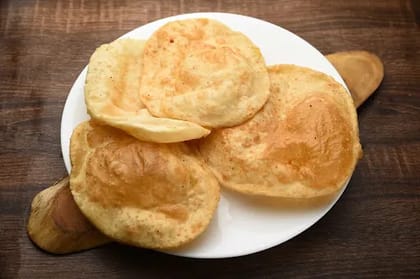 4 Kachuri (15 Rupees Per Piece)