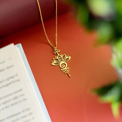 Blooming Lotus Pendant Necklace-Silver