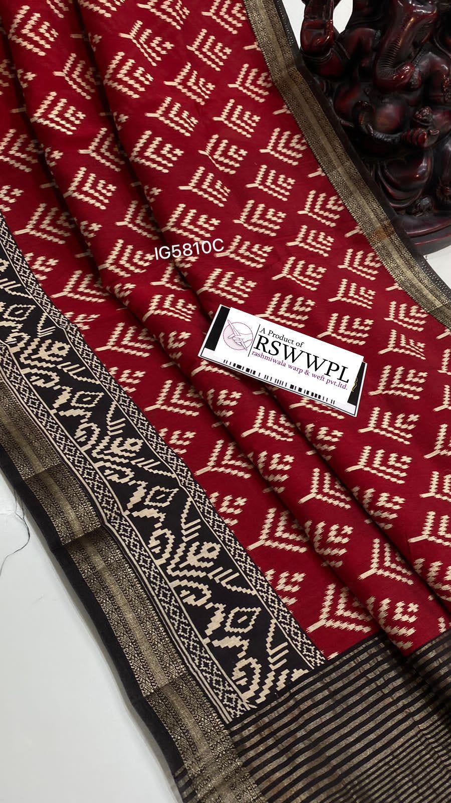 Red Maheswari saree with Mangalagiri jari border, epitomizing elegance and traditional craftsmanship.-Red / Dola / Fancy