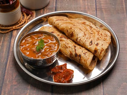 Rajma With Paratha-(2pc)