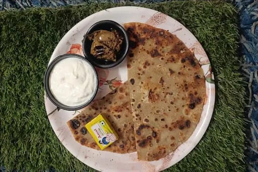 Aloo Pyaaz Paratha