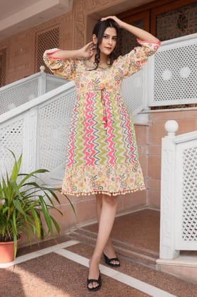 Whispering Lace Cotton Floral Printed Dress-M