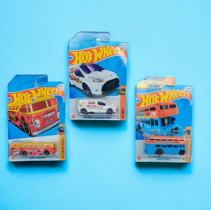 Hot Wheels M-Case Ford transit Connect Set of 3