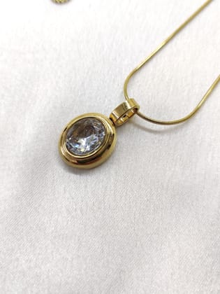 Sloane Necklace- white