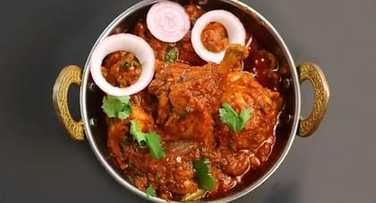 Murgh Kadhai With Bone (4 Pcs)