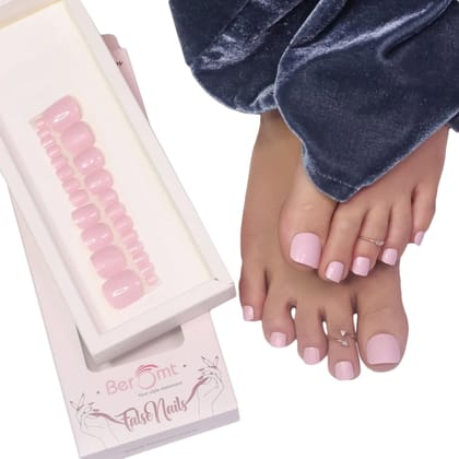 TOE NAILS 266 - (NAIL KIT INCLUDED)