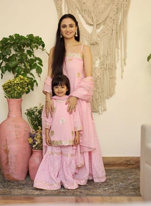 kids Light Pink Gota Pati Sharara Set-2-3 Y / Pink
