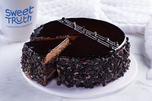 Chocolate Chip Cake (500 Gm)