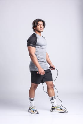 Active Two-tone T-shirt + Shorts set- Grey/Black & Black-XL
