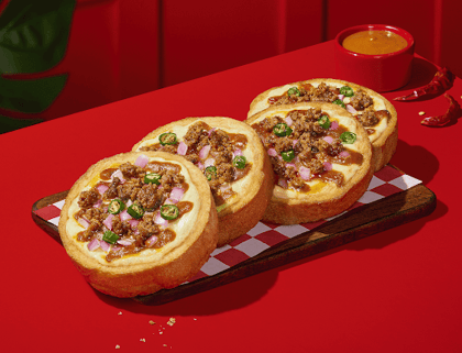 Kadhai Keema Garlic Bread