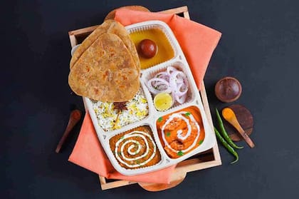 Chicken Lababdar Jumbo Lunchbox