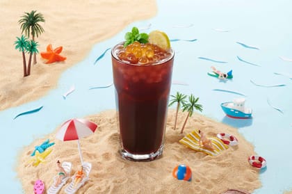Cranberry Hibiscus Iced Tea (with Popping Boba)
