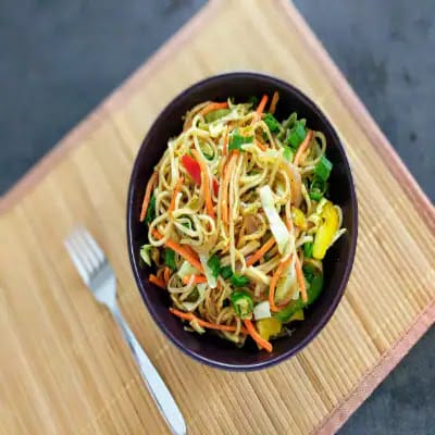 Veg. Hakka Noodles