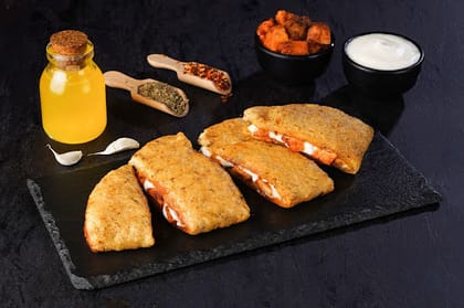 Chicken Tikka Garlic Bread