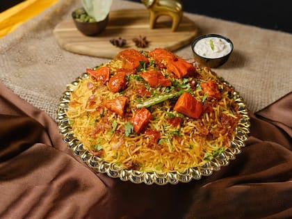 Dum Chicken Tikka Biryani (Boneless, Serves 1)