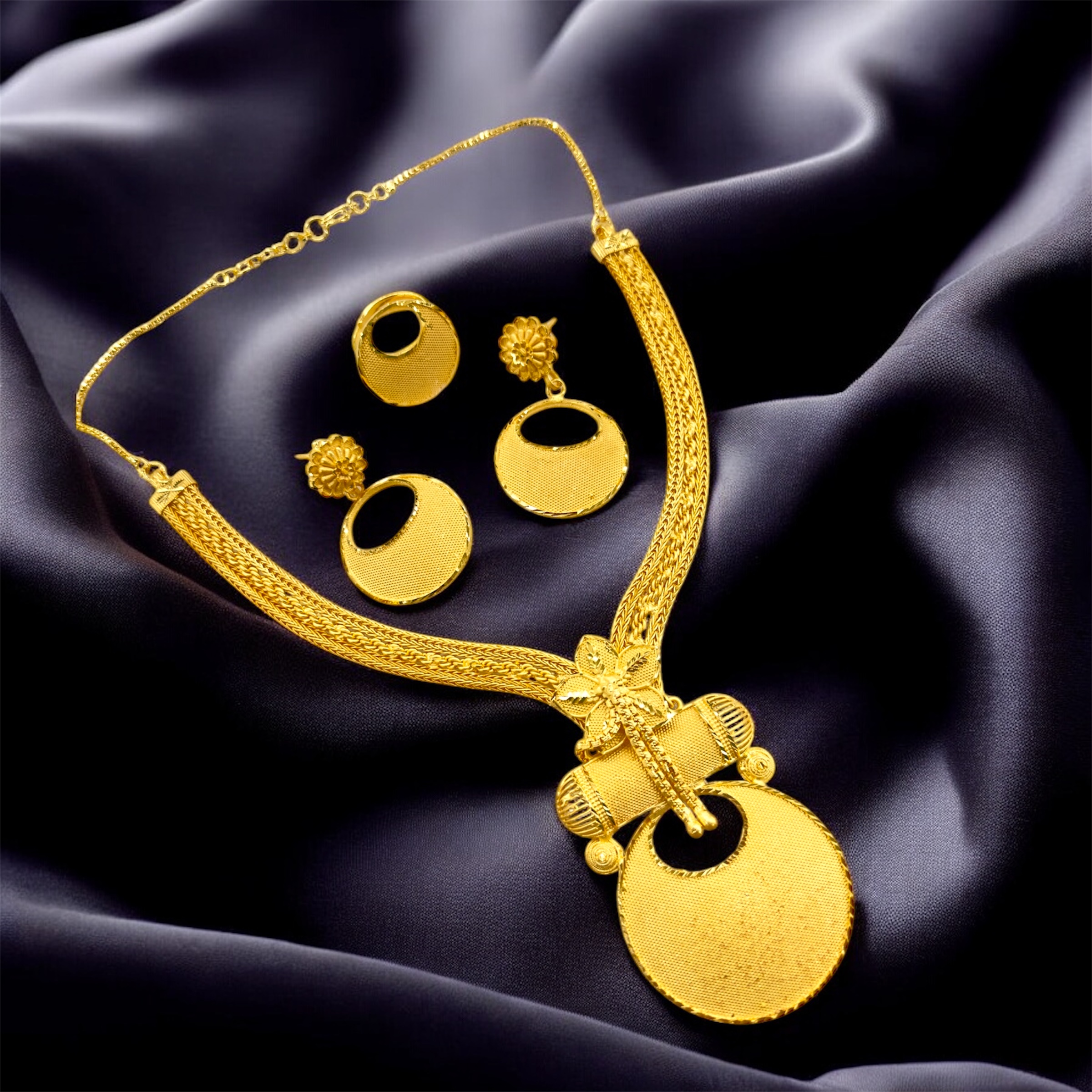 Forming Necklace Set - Prestige Collection By Amit Chauhan And Sons