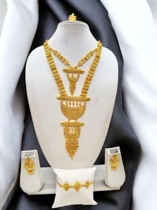 Gold Luxe Necklace Set - Amit Chauhan And Sons