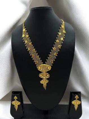 Gold Luxe Necklace Set - Amit Chauhan And Sons