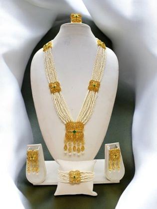 Pearl Oasis Necklace Set - Signature Collection By Amit Chauhan And Sons