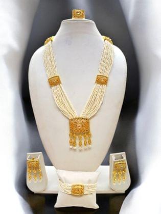 Pearl Oasis Necklace Set - Signature Collection By Amit Chauhan And Sons