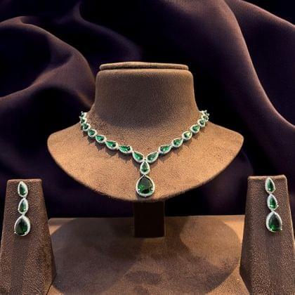 Emerald Luxe - Majestic Bride By Dia Art Jewels